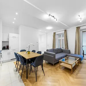  Apartment Chic Residences #king #brand New#